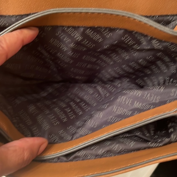 Steve Madden medium size crossbody handbag - Picture 5 of 13